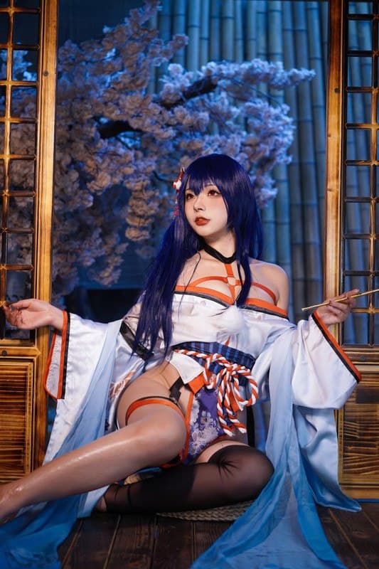 Erophone Re 真子 和服抹油 [82P] 写真集