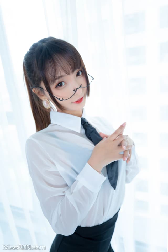 神楽坂真冬Vol.055:电子相册-白色办公室《ホワイトオフィス》(150photos) 写真集