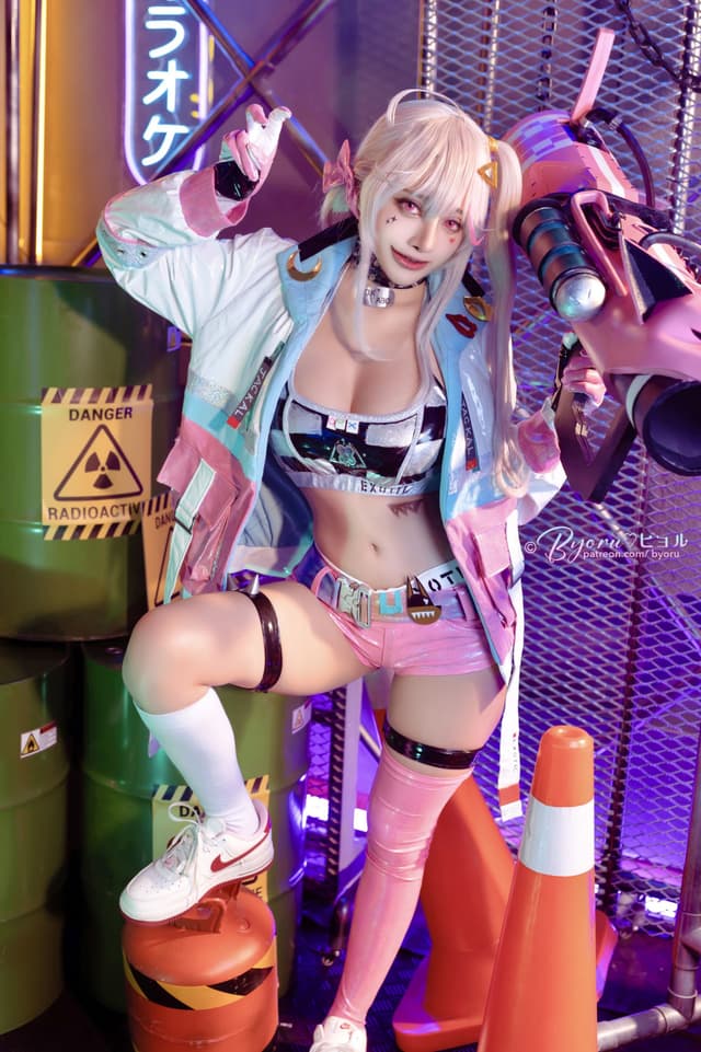 Jackal [47P-252MB] 写真集